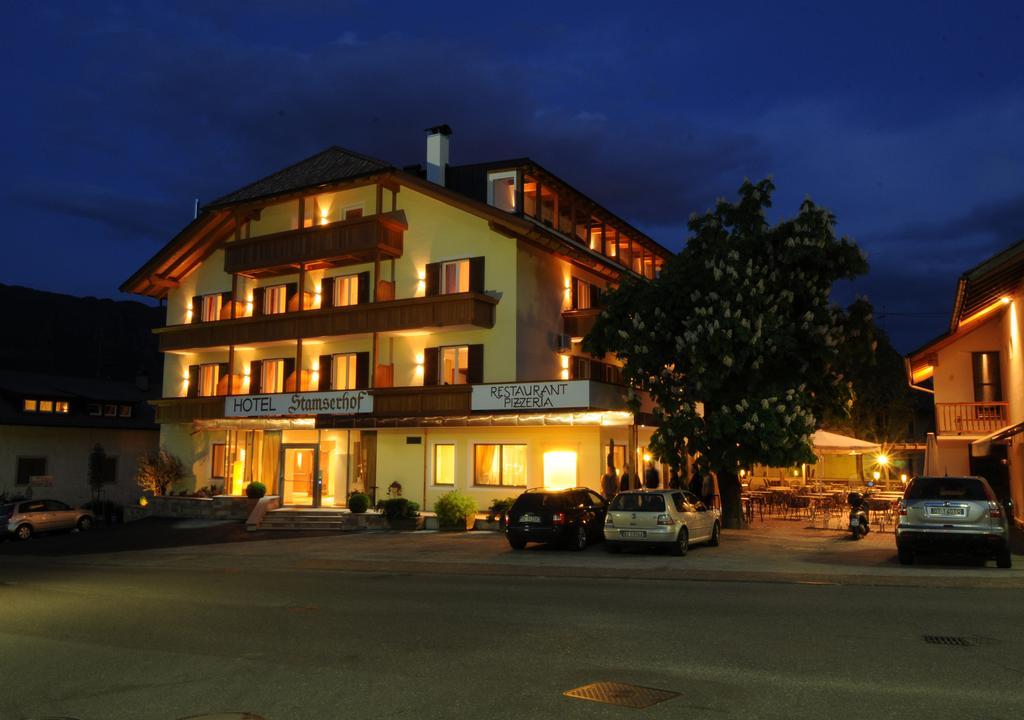 Hotel Stamserhof Андриан Екстериор снимка