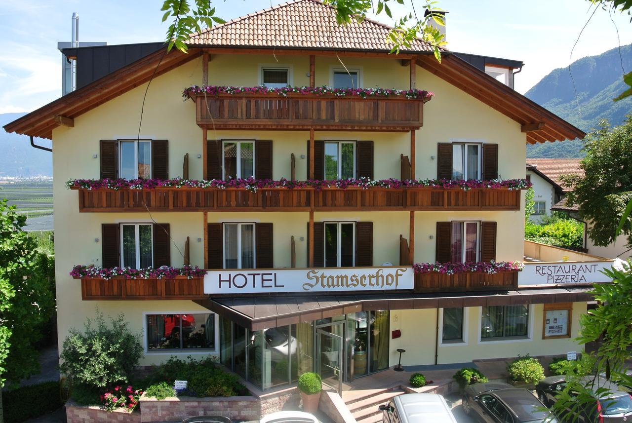 Hotel Stamserhof Андриан Екстериор снимка